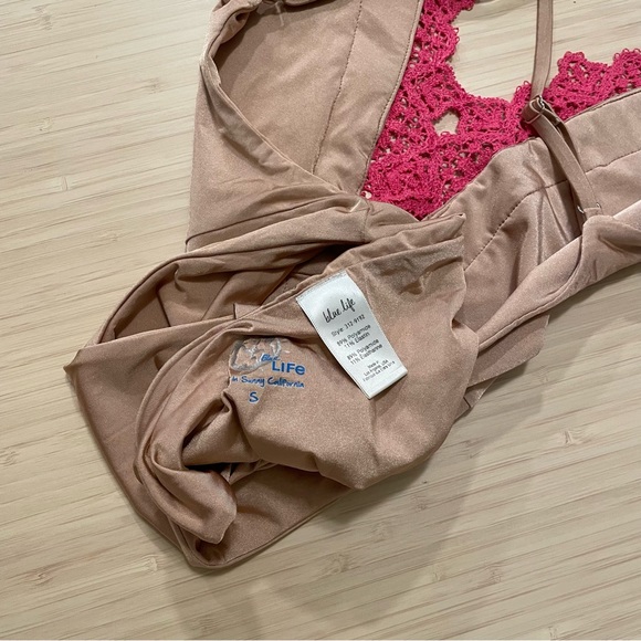 Blue life eclipse one piece medium - Picture 8 of 8